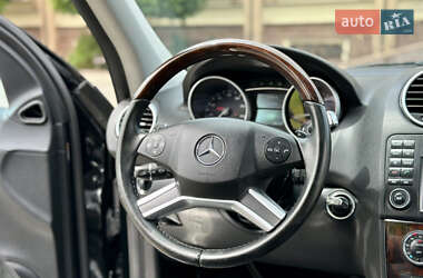 Внедорожник / Кроссовер Mercedes-Benz M-Class 2011 в 
