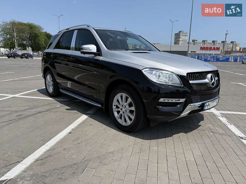 Внедорожник / Кроссовер Mercedes-Benz M-Class 2013 в Одессе
