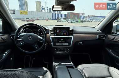 Внедорожник / Кроссовер Mercedes-Benz M-Class 2013 в 