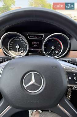 Внедорожник / Кроссовер Mercedes-Benz M-Class 2013 в 