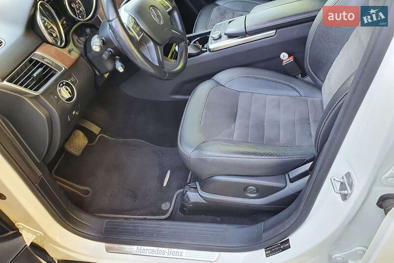 Внедорожник / Кроссовер Mercedes-Benz M-Class 2012 в Львове