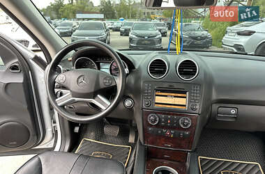 Внедорожник / Кроссовер Mercedes-Benz M-Class 2010 в 
