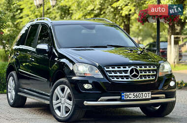 Внедорожник / Кроссовер Mercedes-Benz M-Class 2009 в 