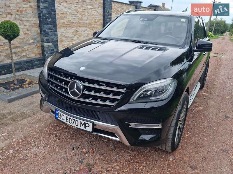 Позашляховик / Кросовер Mercedes-Benz M-Class 2012 в Нововолинську