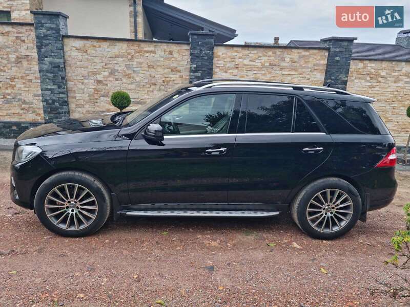Позашляховик / Кросовер Mercedes-Benz M-Class 2012 в Нововолинську