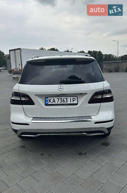 Внедорожник / Кроссовер Mercedes-Benz M-Class 2011 в 