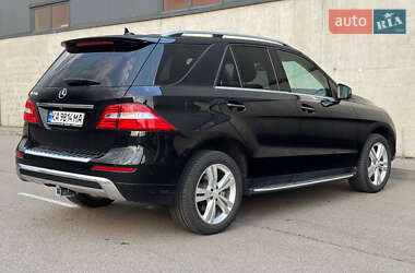 Внедорожник / Кроссовер Mercedes-Benz M-Class 2015 в 