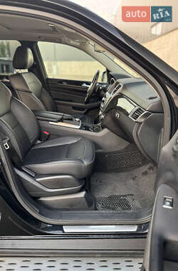 Внедорожник / Кроссовер Mercedes-Benz M-Class 2015 в 