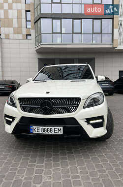 Внедорожник / Кроссовер Mercedes-Benz M-Class 2012 в 