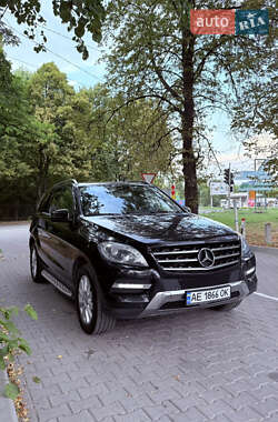 Внедорожник / Кроссовер Mercedes-Benz M-Class 2015 в Днепре