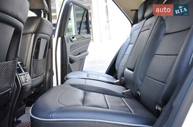 Внедорожник / Кроссовер Mercedes-Benz M-Class 2013 в 