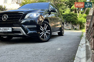 Позашляховик / Кросовер Mercedes-Benz M-Class 2015 в 
