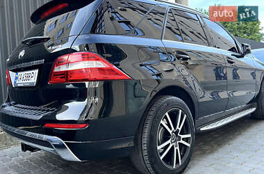 Позашляховик / Кросовер Mercedes-Benz M-Class 2015 в 