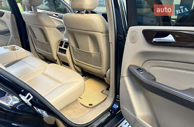 Позашляховик / Кросовер Mercedes-Benz M-Class 2015 в 