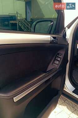 Внедорожник / Кроссовер Mercedes-Benz M-Class 2005 в 