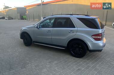 Внедорожник / Кроссовер Mercedes-Benz M-Class 2007 в 