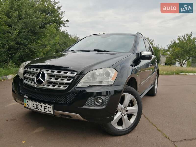 Позашляховик / Кросовер Mercedes-Benz M-Class 2010 в Шостці