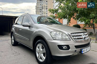 Внедорожник / Кроссовер Mercedes-Benz M-Class 2006 в 