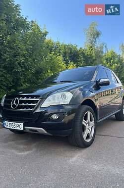 Внедорожник / Кроссовер Mercedes-Benz M-Class 2009 в 