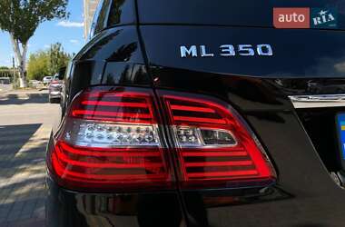Внедорожник / Кроссовер Mercedes-Benz M-Class 2012 в 