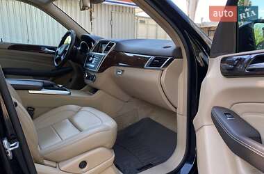 Внедорожник / Кроссовер Mercedes-Benz M-Class 2012 в 