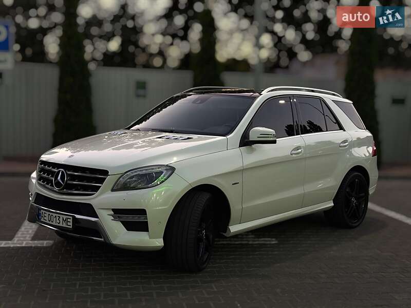 Внедорожник / Кроссовер Mercedes-Benz M-Class 2012 в 