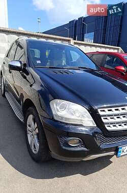 Внедорожник / Кроссовер Mercedes-Benz M-Class 2009 в 