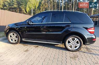 Внедорожник / Кроссовер Mercedes-Benz M-Class 2009 в 
