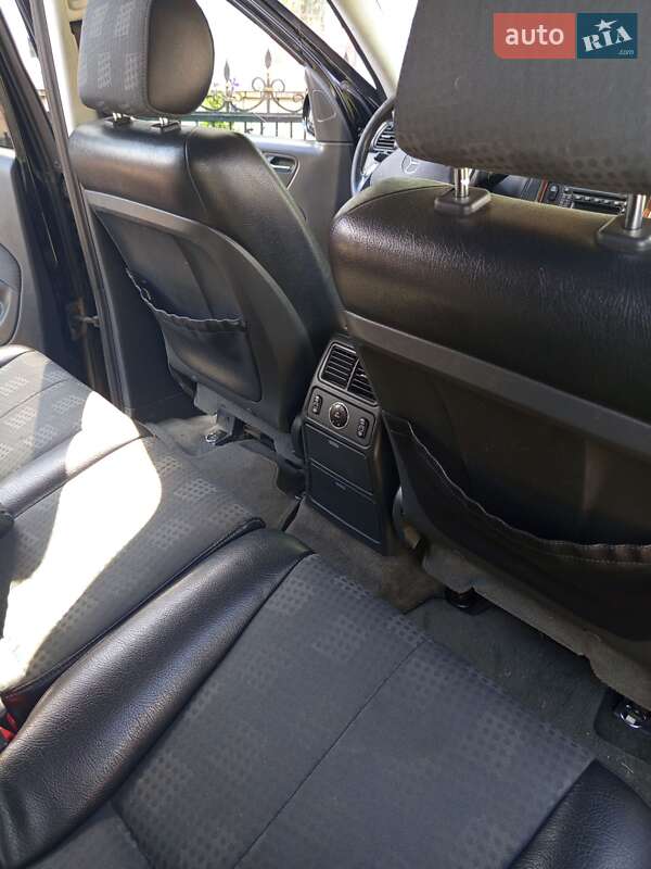 Внедорожник / Кроссовер Mercedes-Benz M-Class 2002 в Воронеже фото 9 Внедорожник / Кроссовер Mercedes-Benz M-Class 2002 в Воронеже