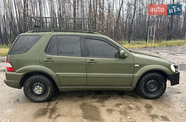 Внедорожник / Кроссовер Mercedes-Benz M-Class 2000 в 