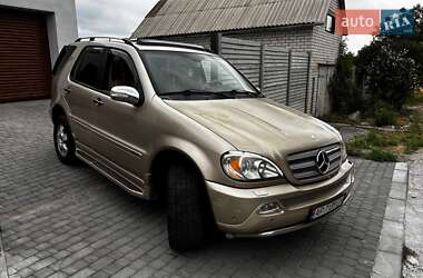 Внедорожник / Кроссовер Mercedes-Benz M-Class 2004 в 