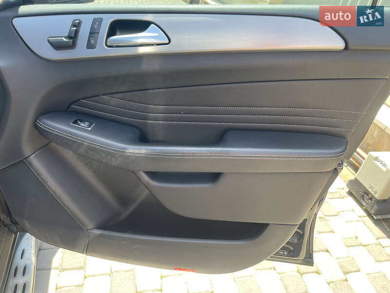 Внедорожник / Кроссовер Mercedes-Benz M-Class 2013 в Киеве