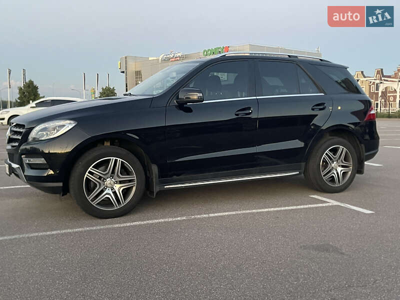 Внедорожник / Кроссовер Mercedes-Benz M-Class 2013 в Киеве