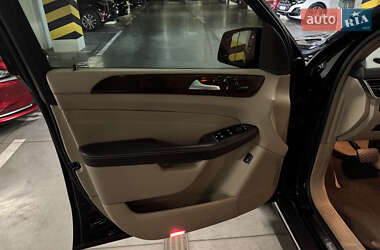Внедорожник / Кроссовер Mercedes-Benz M-Class 2013 в 