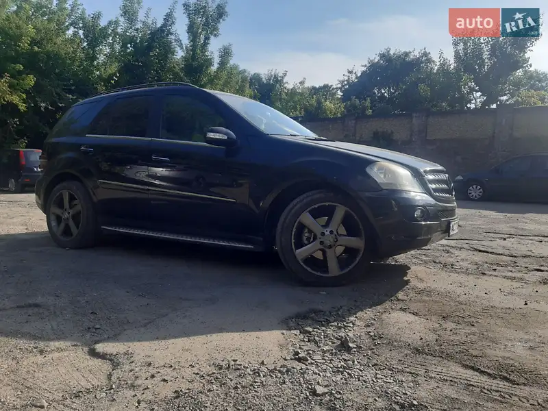 Mercedes-Benz M-Class