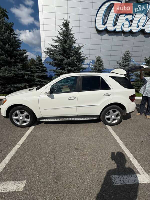 Внедорожник / Кроссовер Mercedes-Benz M-Class 2008 в Броварах фото 17 Внедорожник / Кроссовер Mercedes-Benz M-Class 2008 в Броварах
