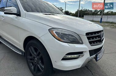 Внедорожник / Кроссовер Mercedes-Benz M-Class 2012 в 