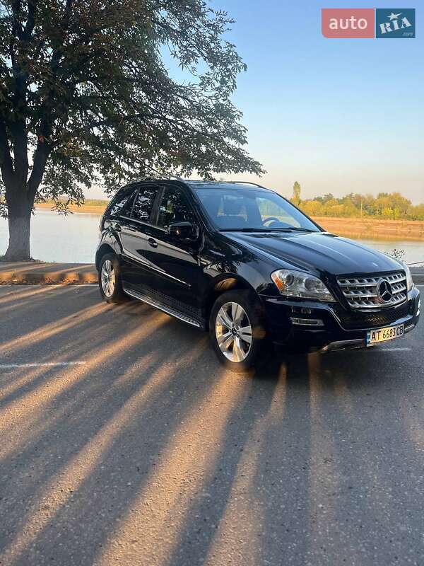 Mercedes-Benz M-Class 2011