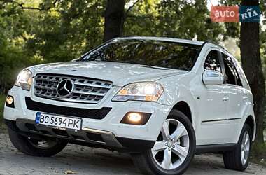 Внедорожник / Кроссовер Mercedes-Benz M-Class 2009 в 