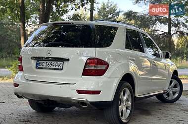Внедорожник / Кроссовер Mercedes-Benz M-Class 2009 в 