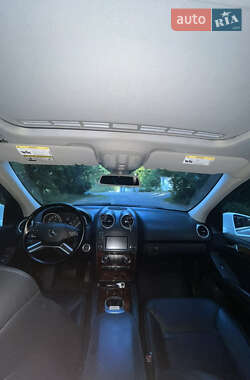 Внедорожник / Кроссовер Mercedes-Benz M-Class 2011 в 