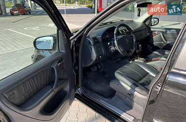 Внедорожник / Кроссовер Mercedes-Benz M-Class 2003 в 