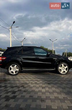Внедорожник / Кроссовер Mercedes-Benz M-Class 2010 в 
