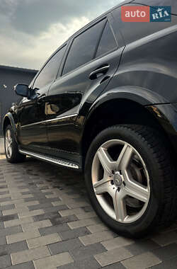 Внедорожник / Кроссовер Mercedes-Benz M-Class 2010 в 