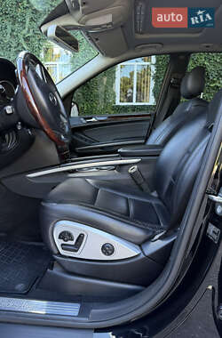 Внедорожник / Кроссовер Mercedes-Benz M-Class 2010 в 