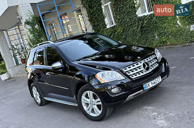 Внедорожник / Кроссовер Mercedes-Benz M-Class 2010 в 