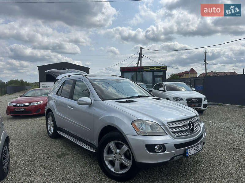 Внедорожник / Кроссовер Mercedes-Benz M-Class 2005 в 