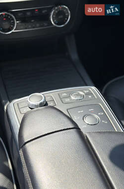 Внедорожник / Кроссовер Mercedes-Benz M-Class 2013 в 
