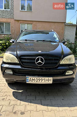 Внедорожник / Кроссовер Mercedes-Benz M-Class 2003 в 