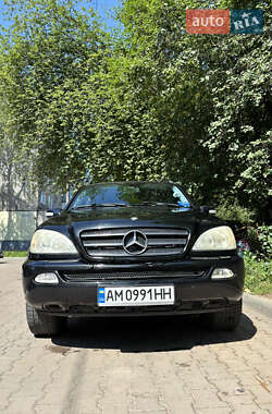 Внедорожник / Кроссовер Mercedes-Benz M-Class 2003 в 
